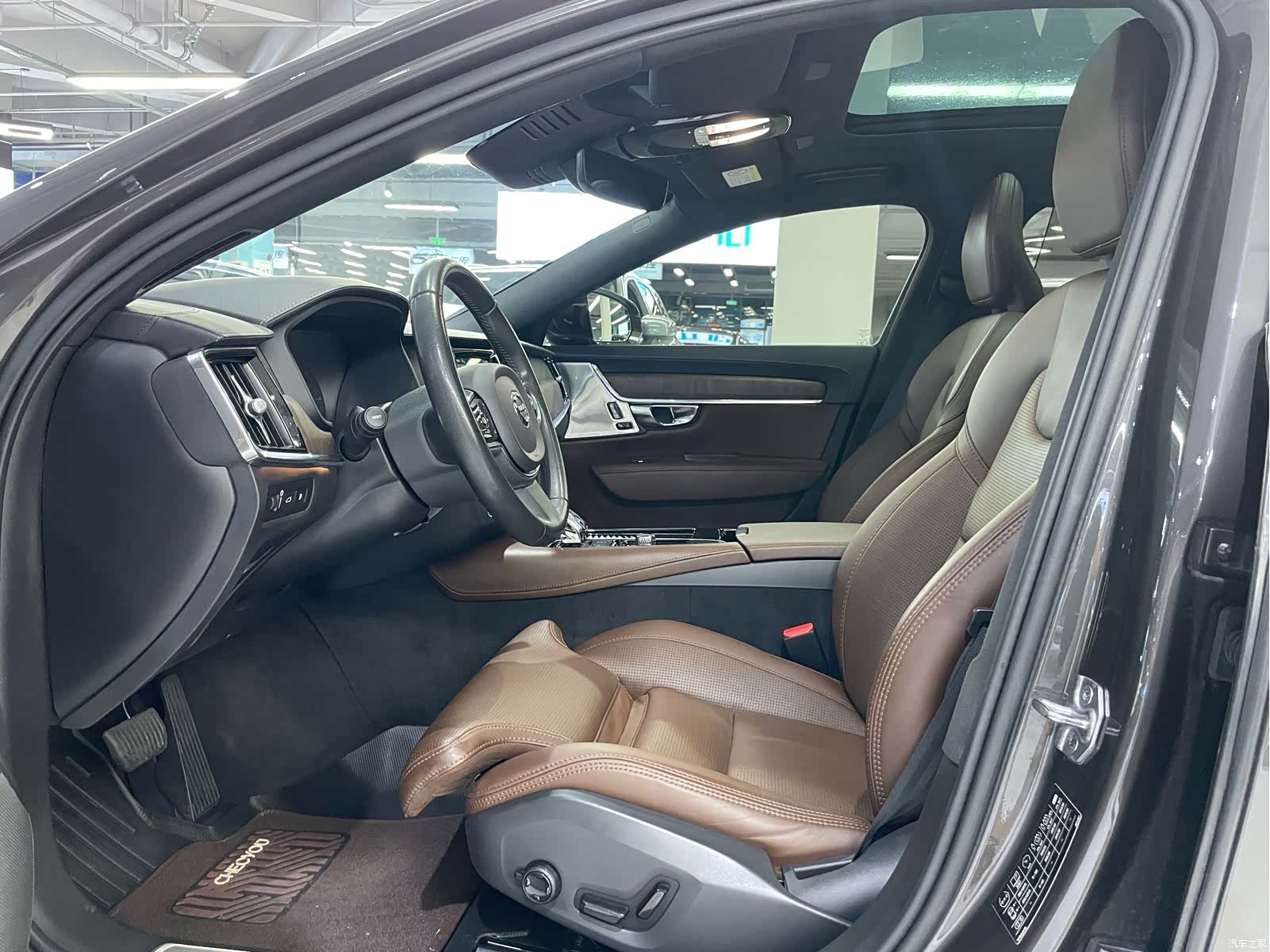 Volvo S90, 2022 4