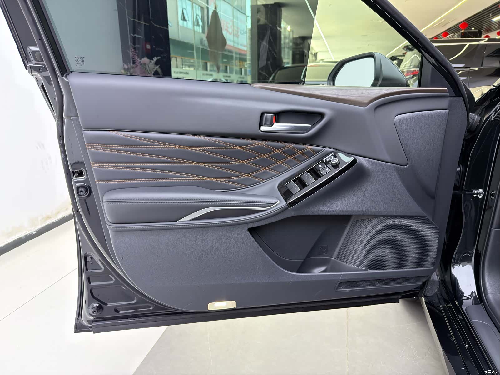 Toyota Avalon, 2025 9