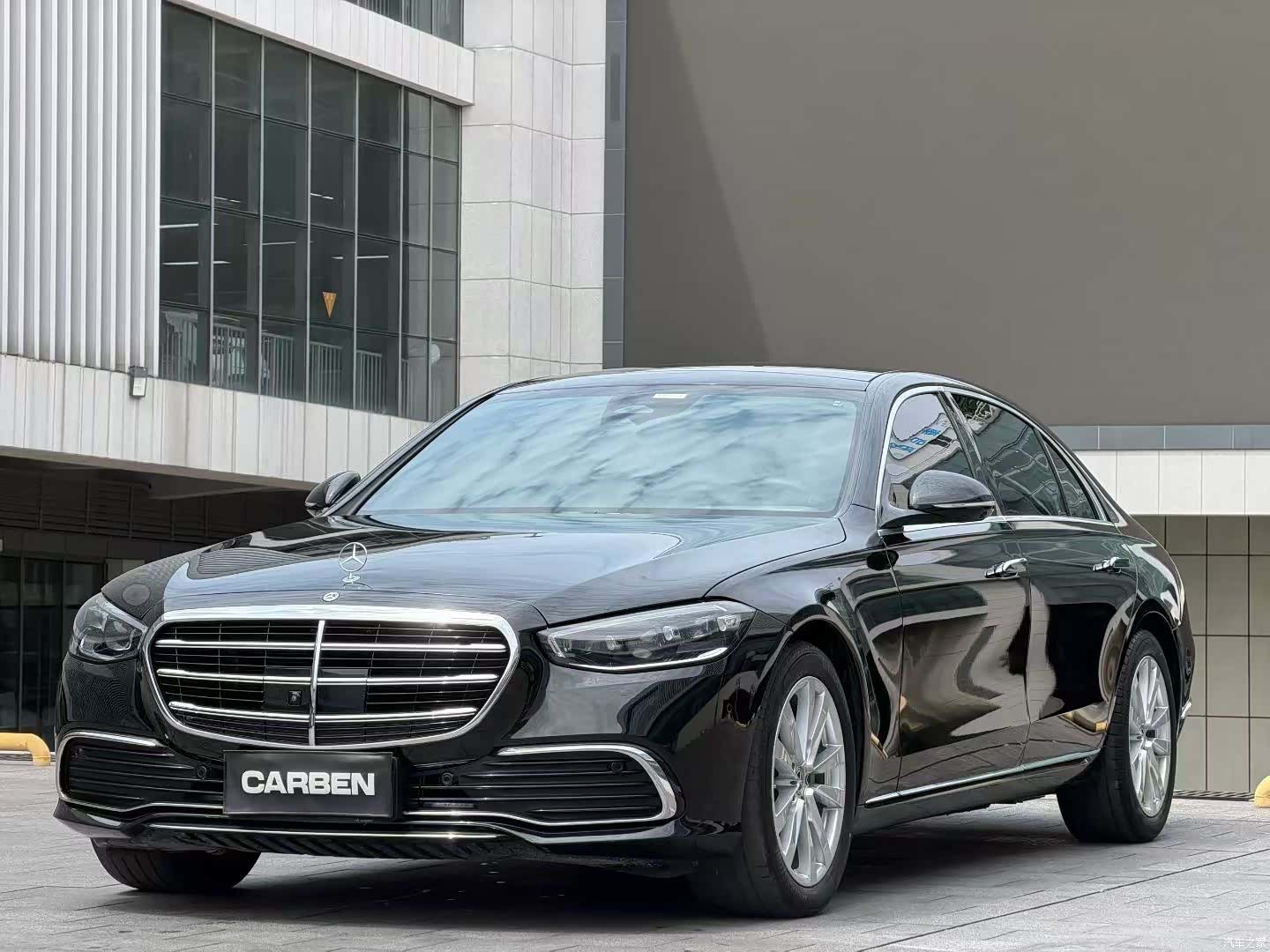 Mercedes-Benz S-Class, 2024 1