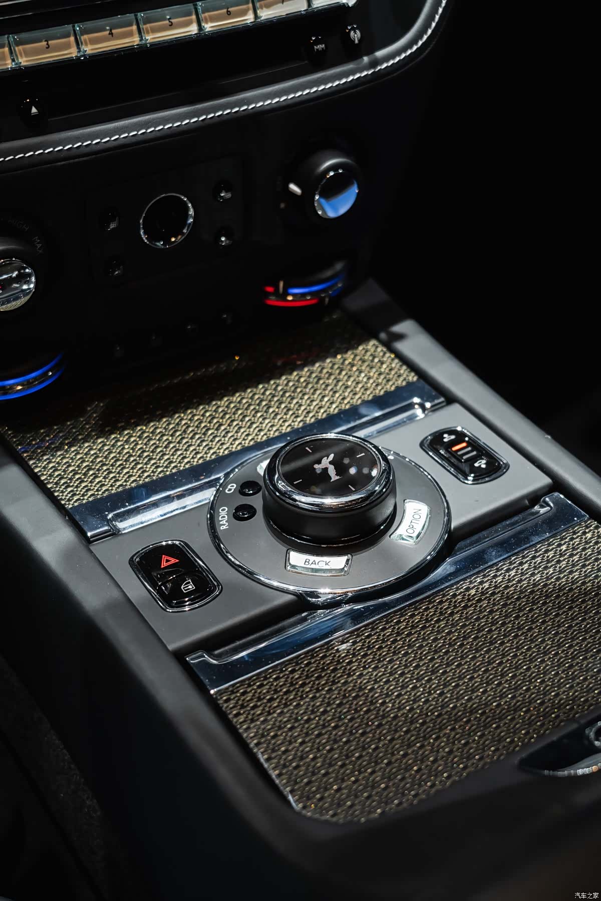 Rolls-Royce Wraith, 2017 30