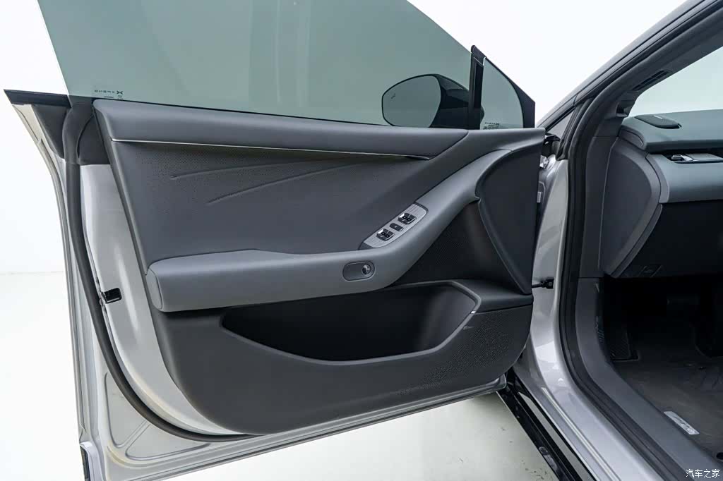 Xpeng P7, 2026 13
