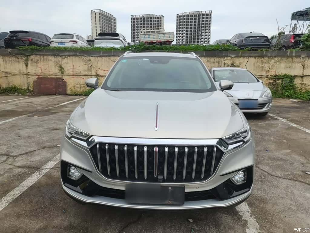 Hongqi HS5, 2022 3