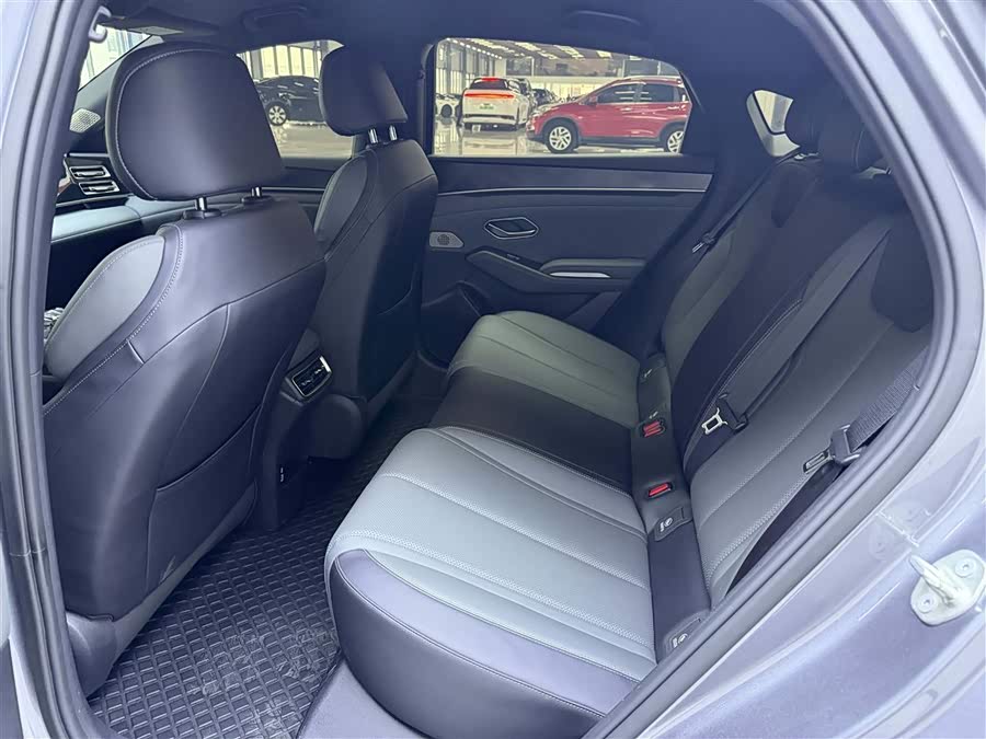 BYD Qin L 2024, фото 16