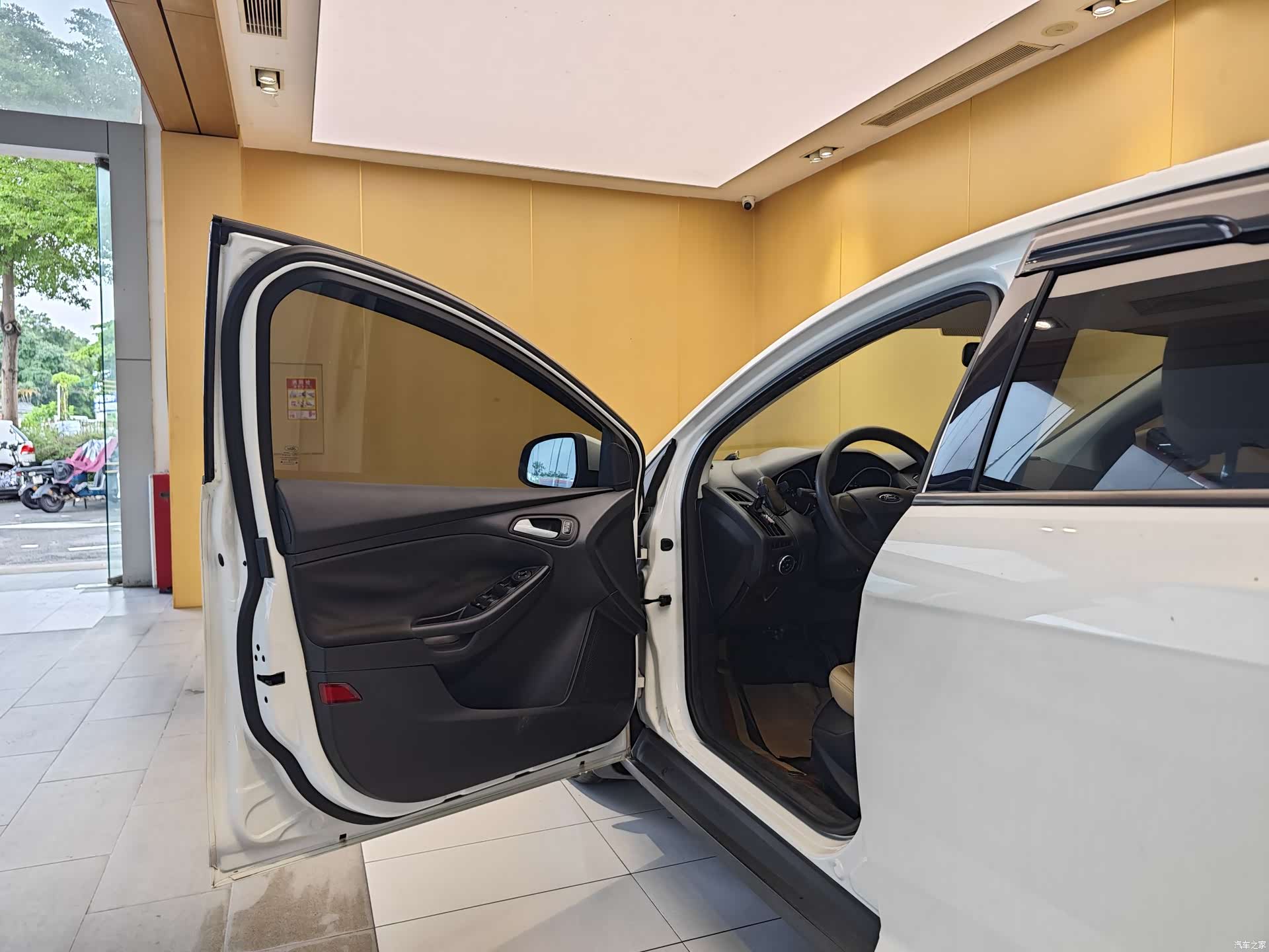 Ford Focus, 2016 8