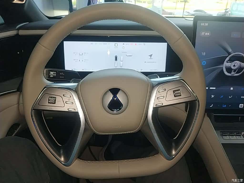 Denza Z9, 2025 11