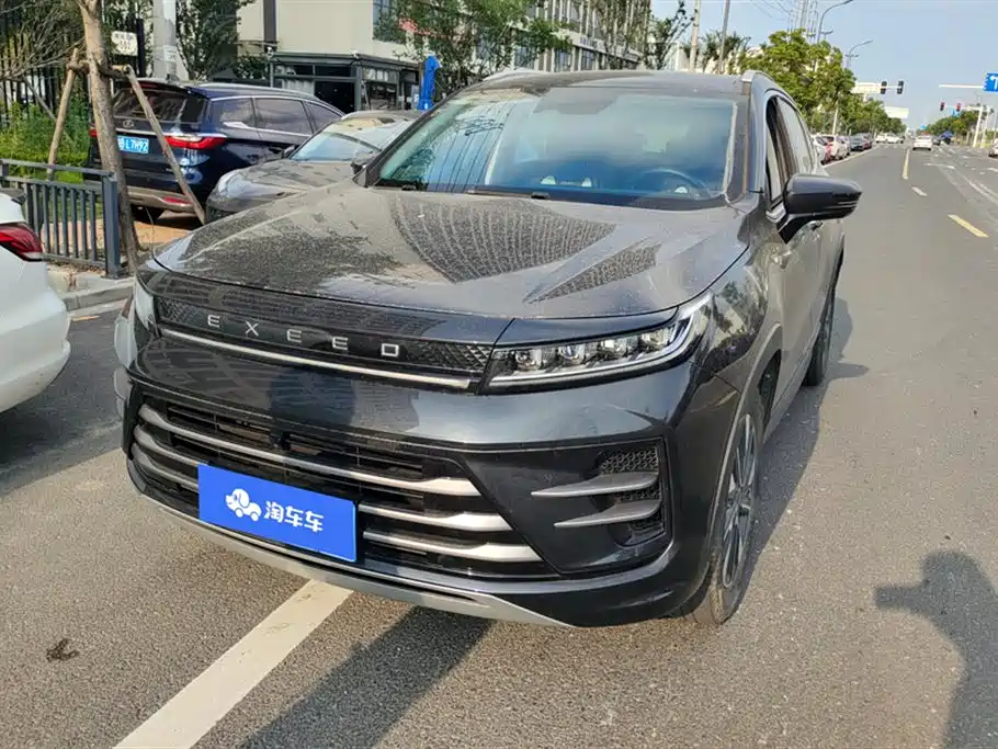 Exeed Chasing the wind