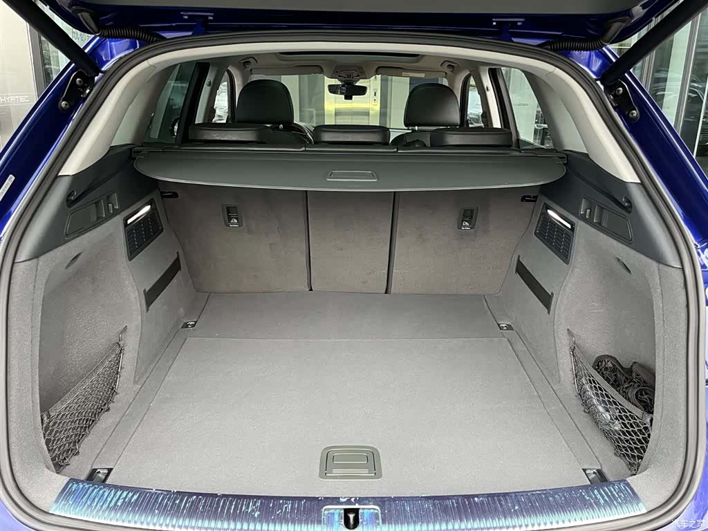 Audi Q5L, 2019 9