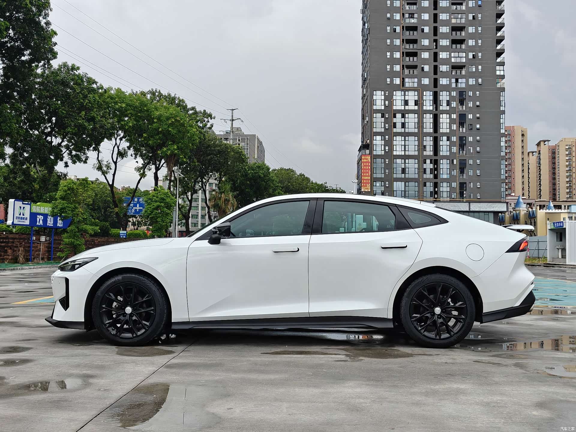 Changan UNI-V, 2024 4