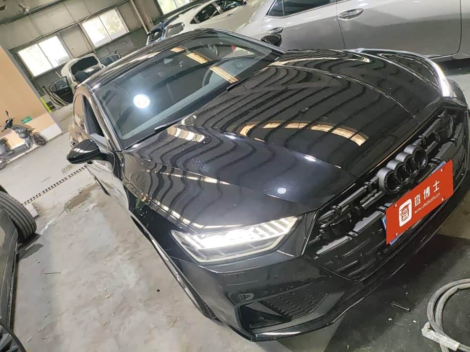 Audi A7L