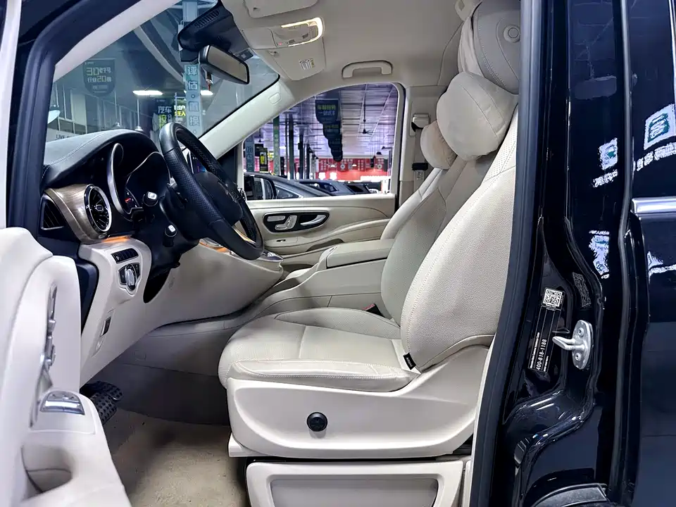 Mercedes-Benz V-class Mercedes-Benz V-class