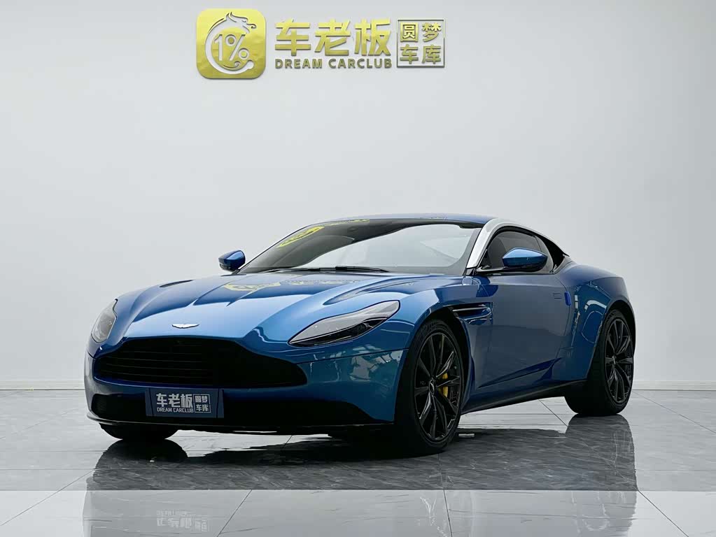 Aston Martin DB11