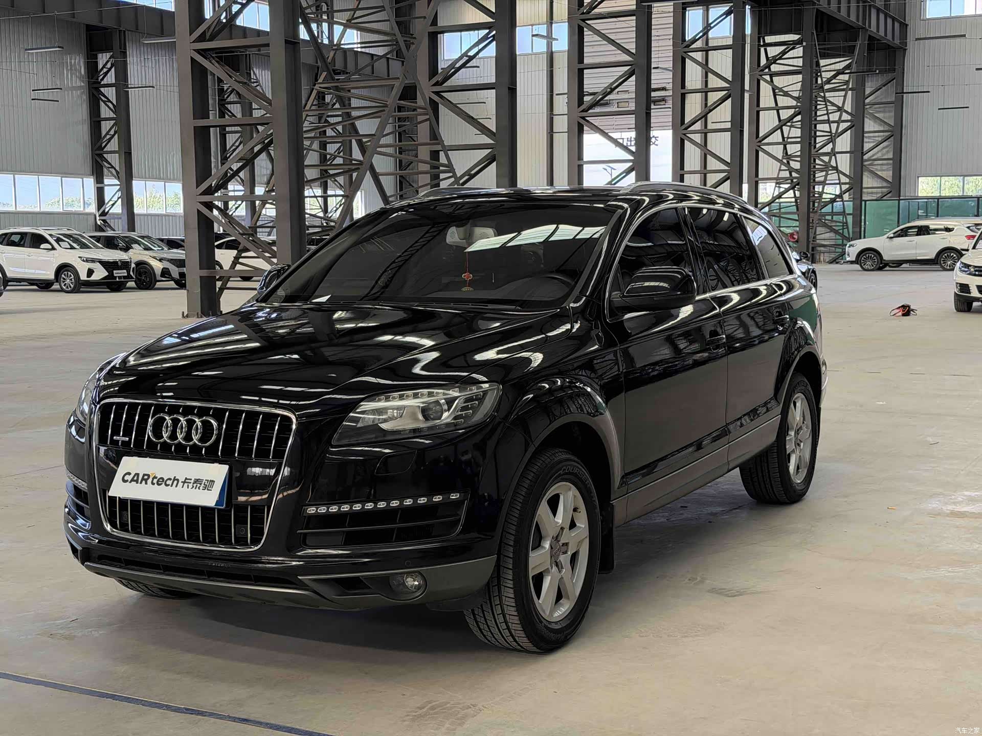 Audi Q7, 2013 1