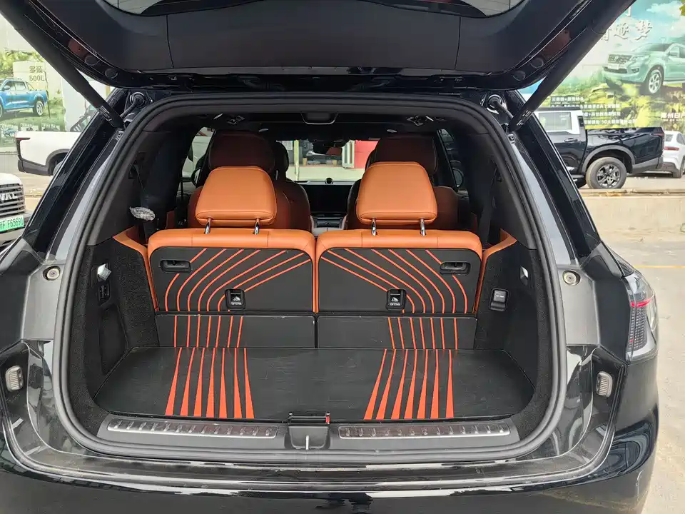 AITO Ask the world M9