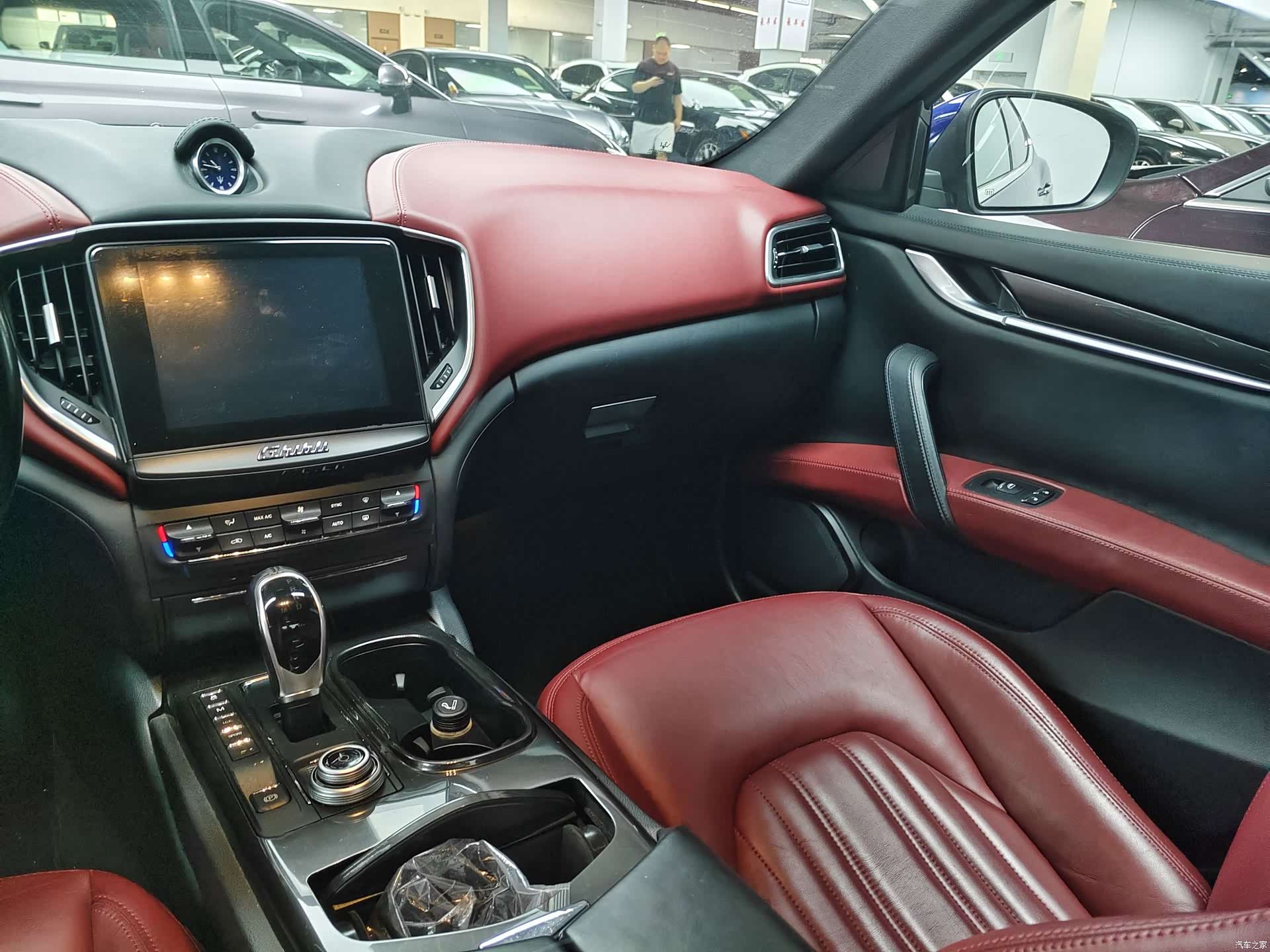 Maserati Ghibli, 2017 12