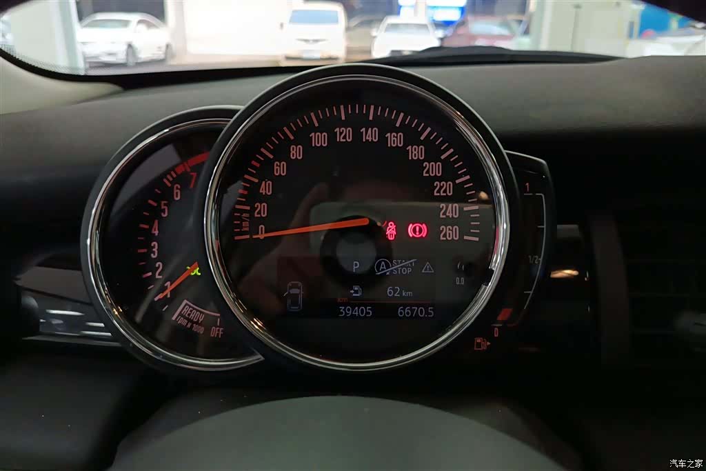 Mini ONE, 2019 14