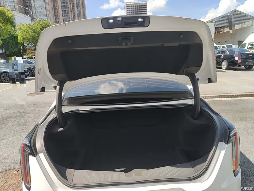 Cadillac CT4, 2022 15
