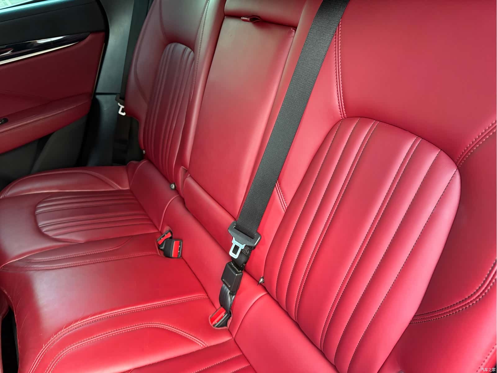 Maserati Levante, 2018 9