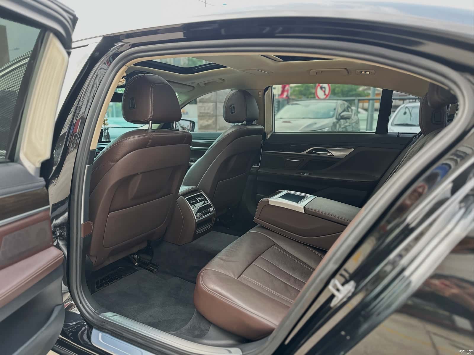 BMW 7 Series, 2017 12