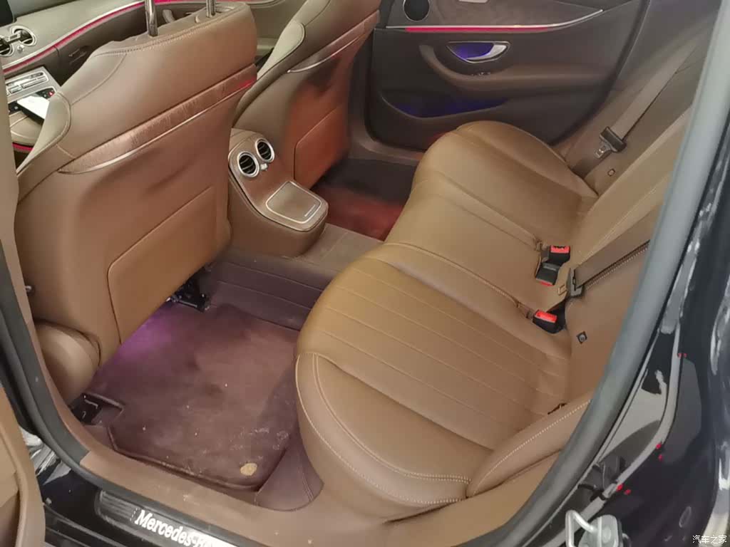 Mercedes-Benz E-Class, 2023 17