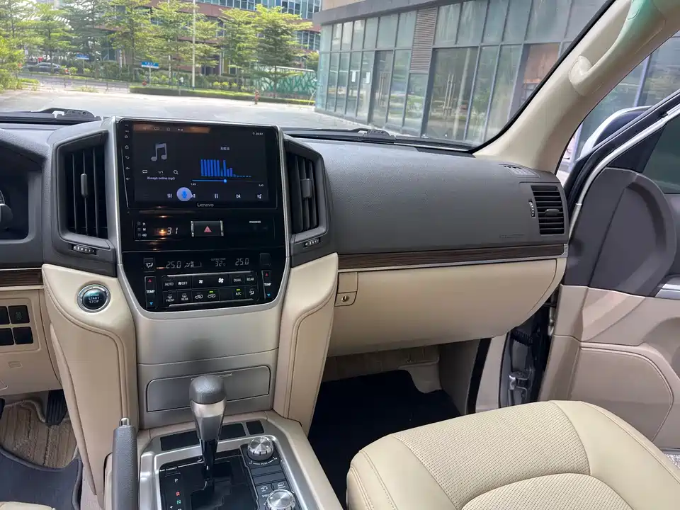 Toyota Land Cruiser Toyota Land Cruiser