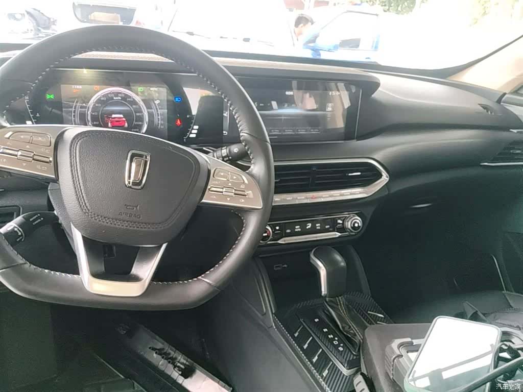 Bestune T77, 2019 10