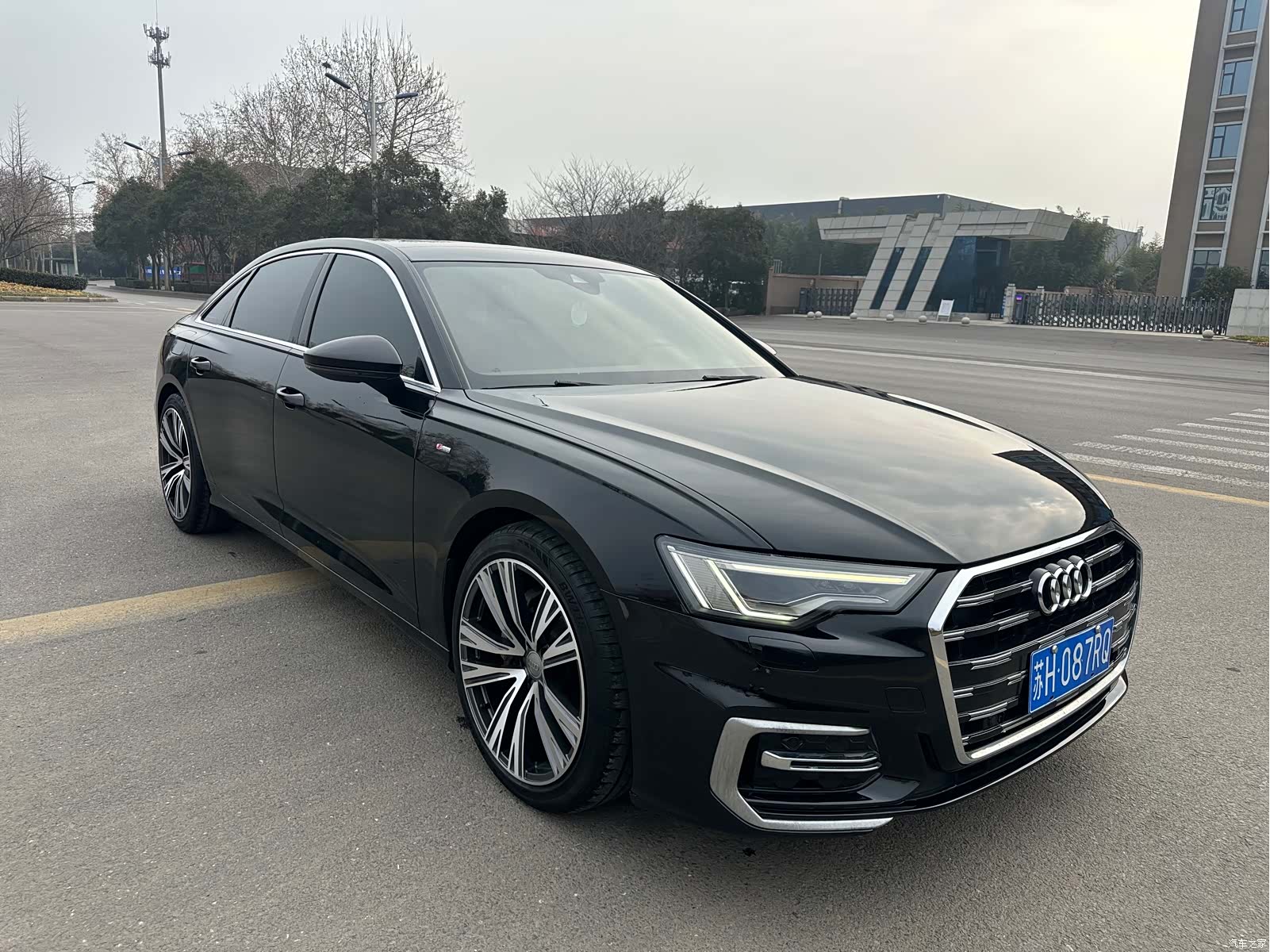Audi A6L, 2020 3