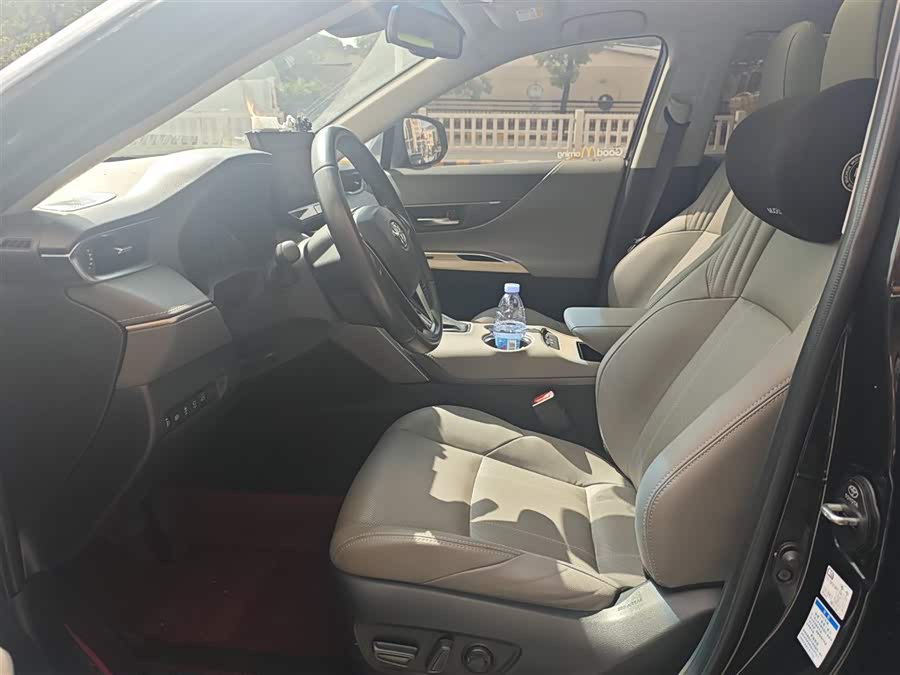 Toyota Harrier 2023, фото 4