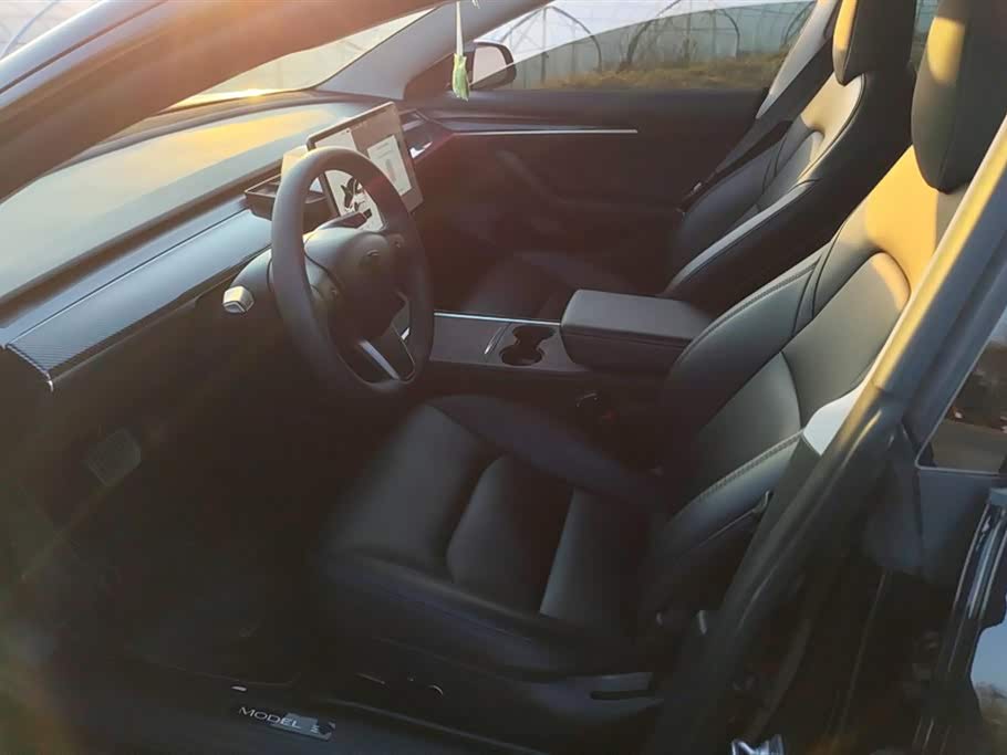 Tesla Model 3 Tesla Model 3