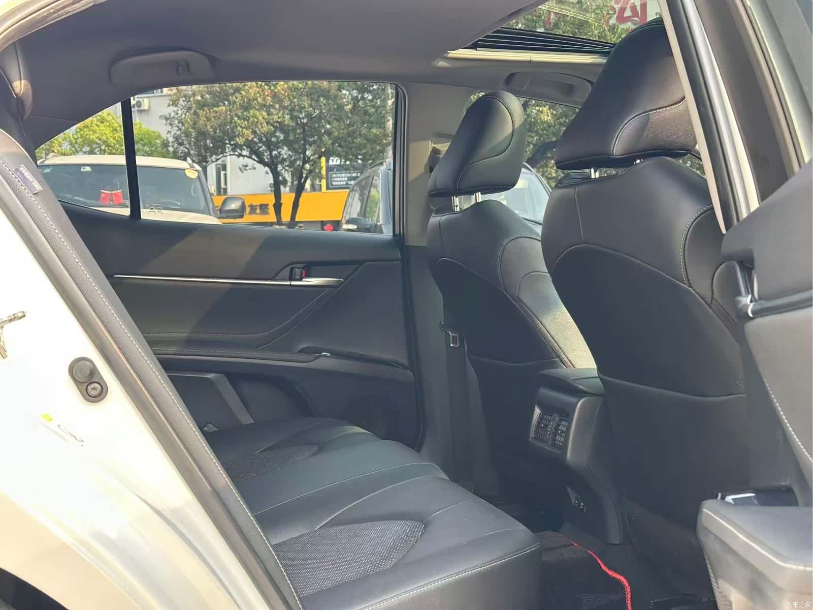 Toyota Camry, 2018 20