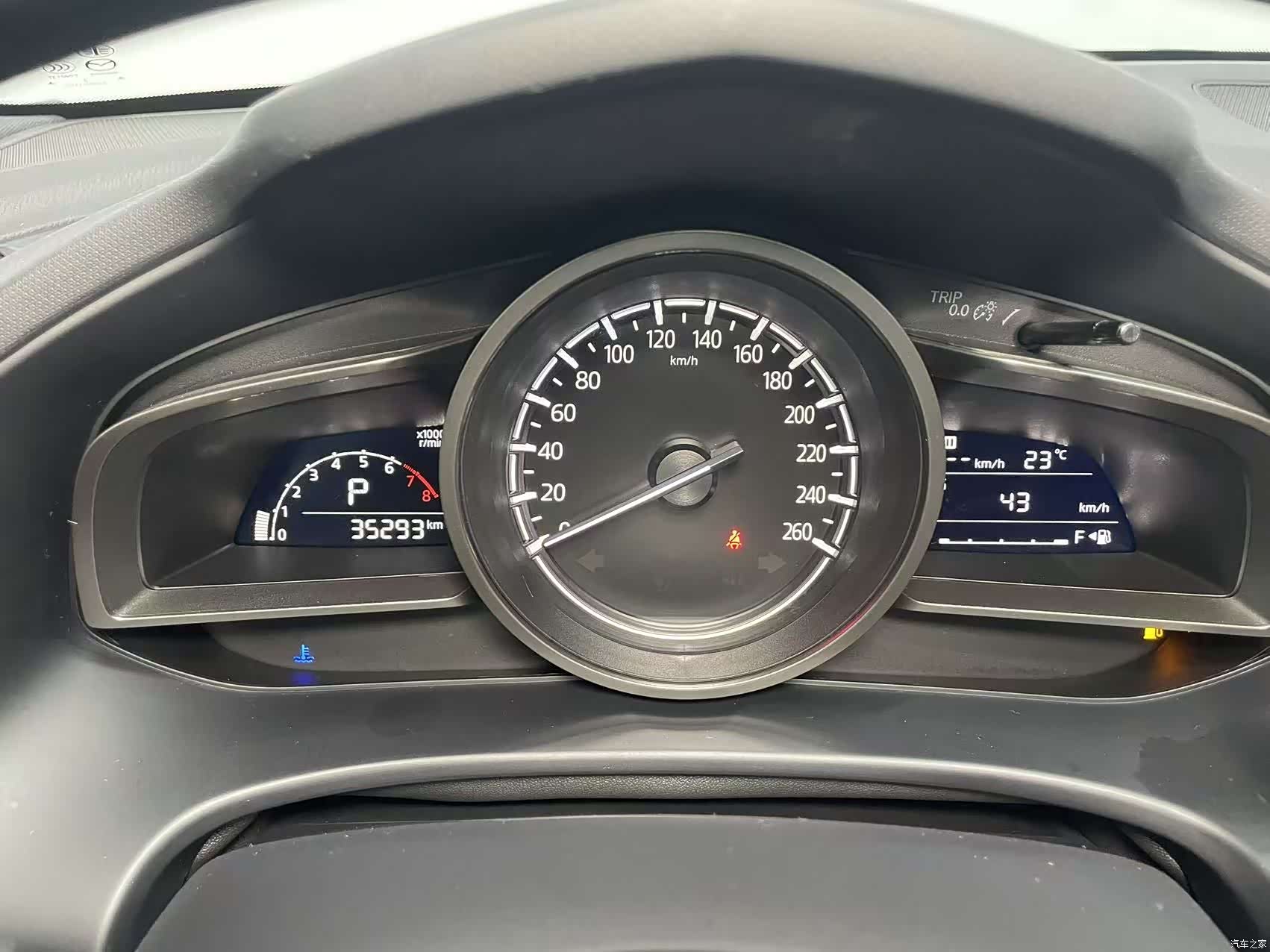 Mazda CX-4, 2023 15