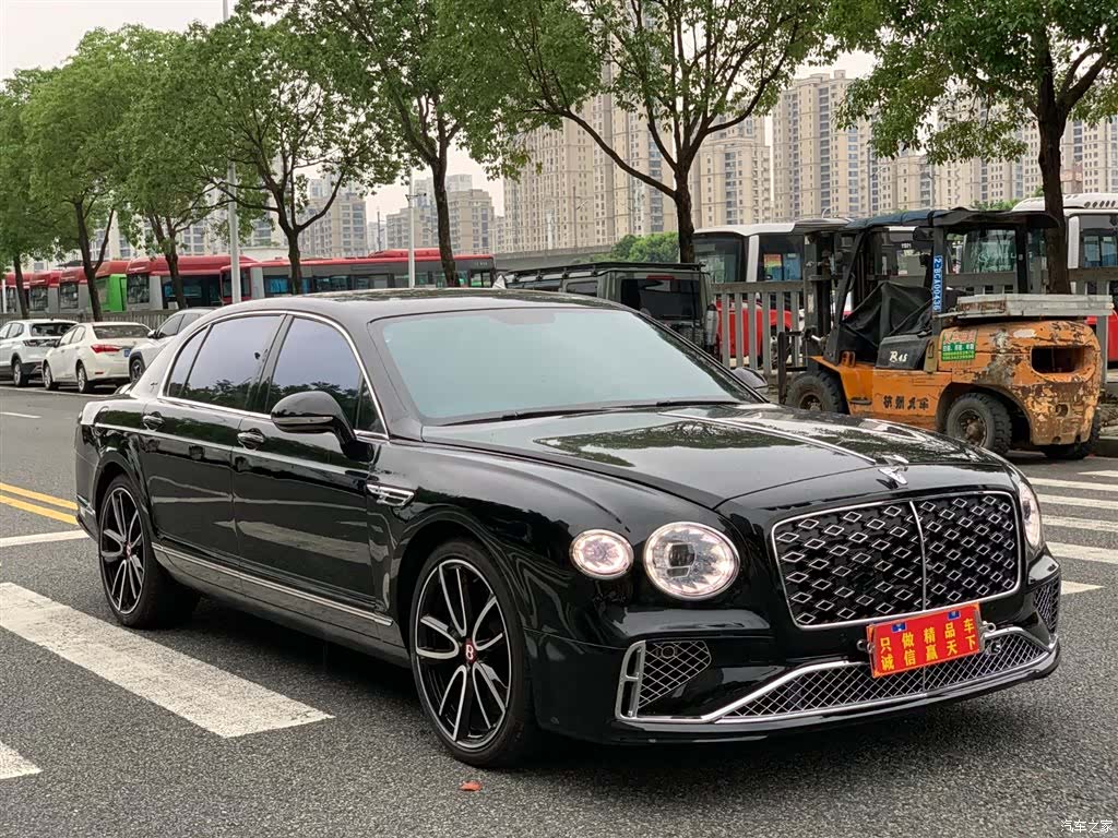 Bentley Flying Spur, 2011 3