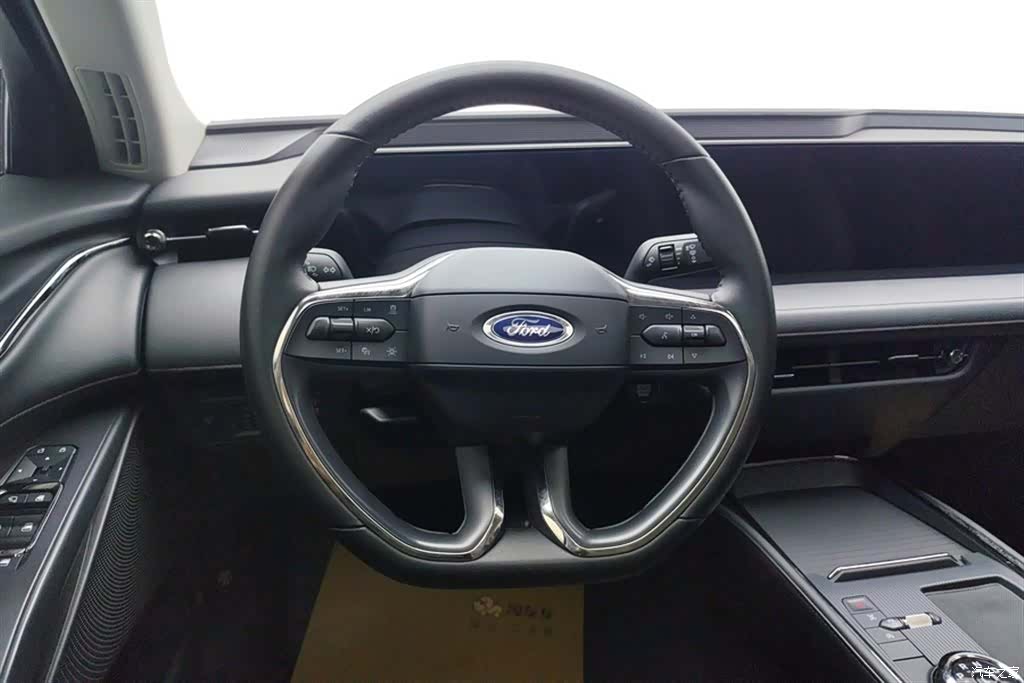 Ford Mondeo, 2023 15