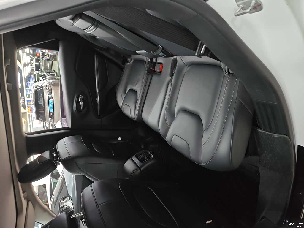 Jeep Cherokee, 2018 17