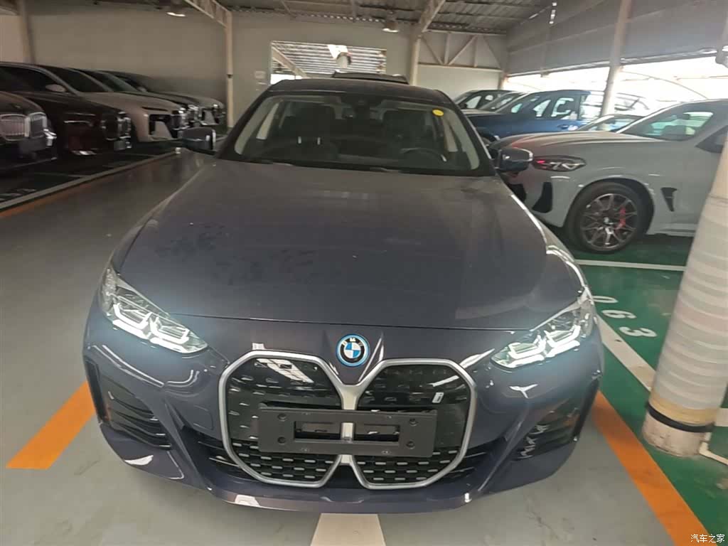 BMW i4, 2025 все фото
