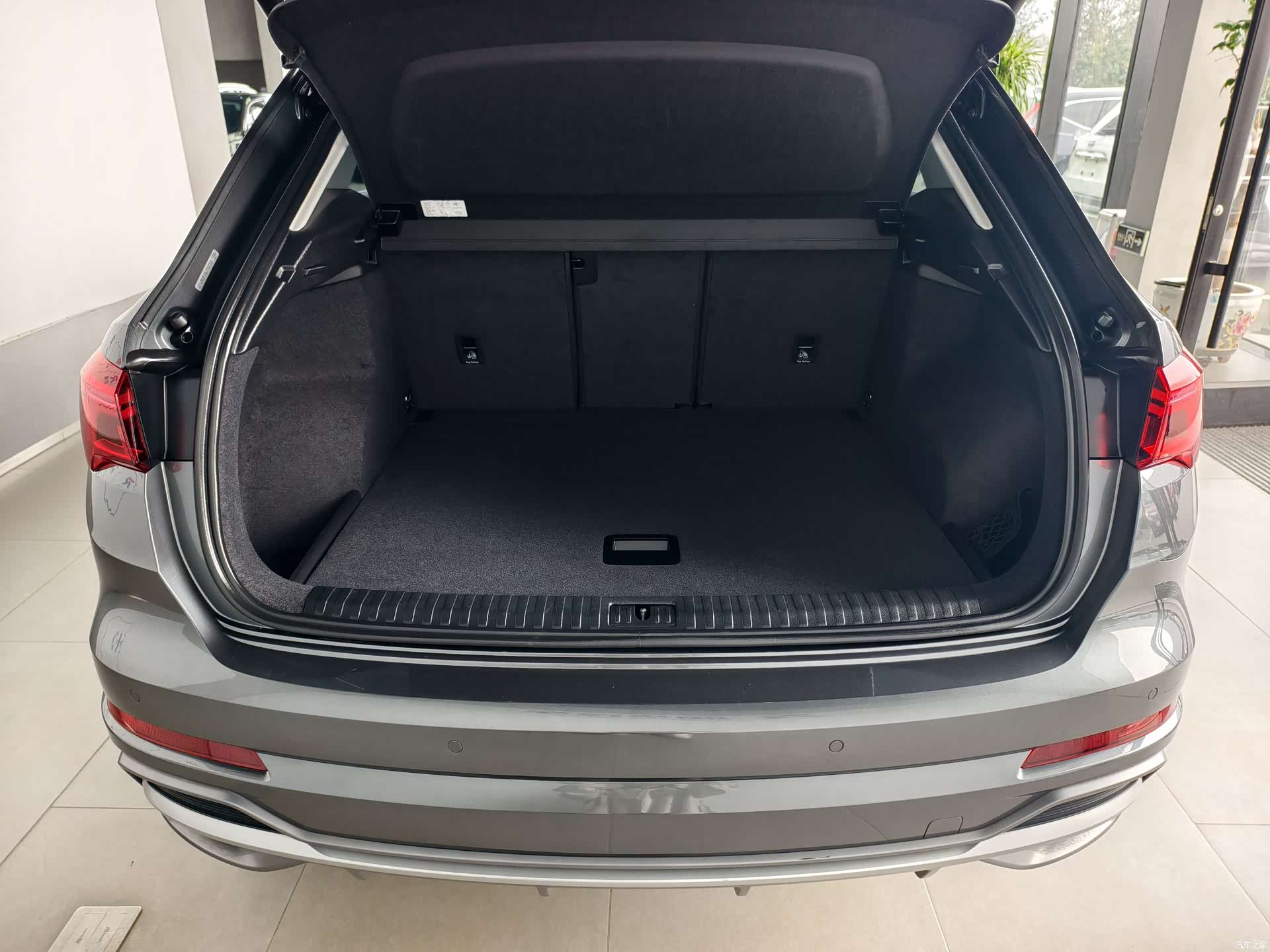 Audi Q3, 2020 15