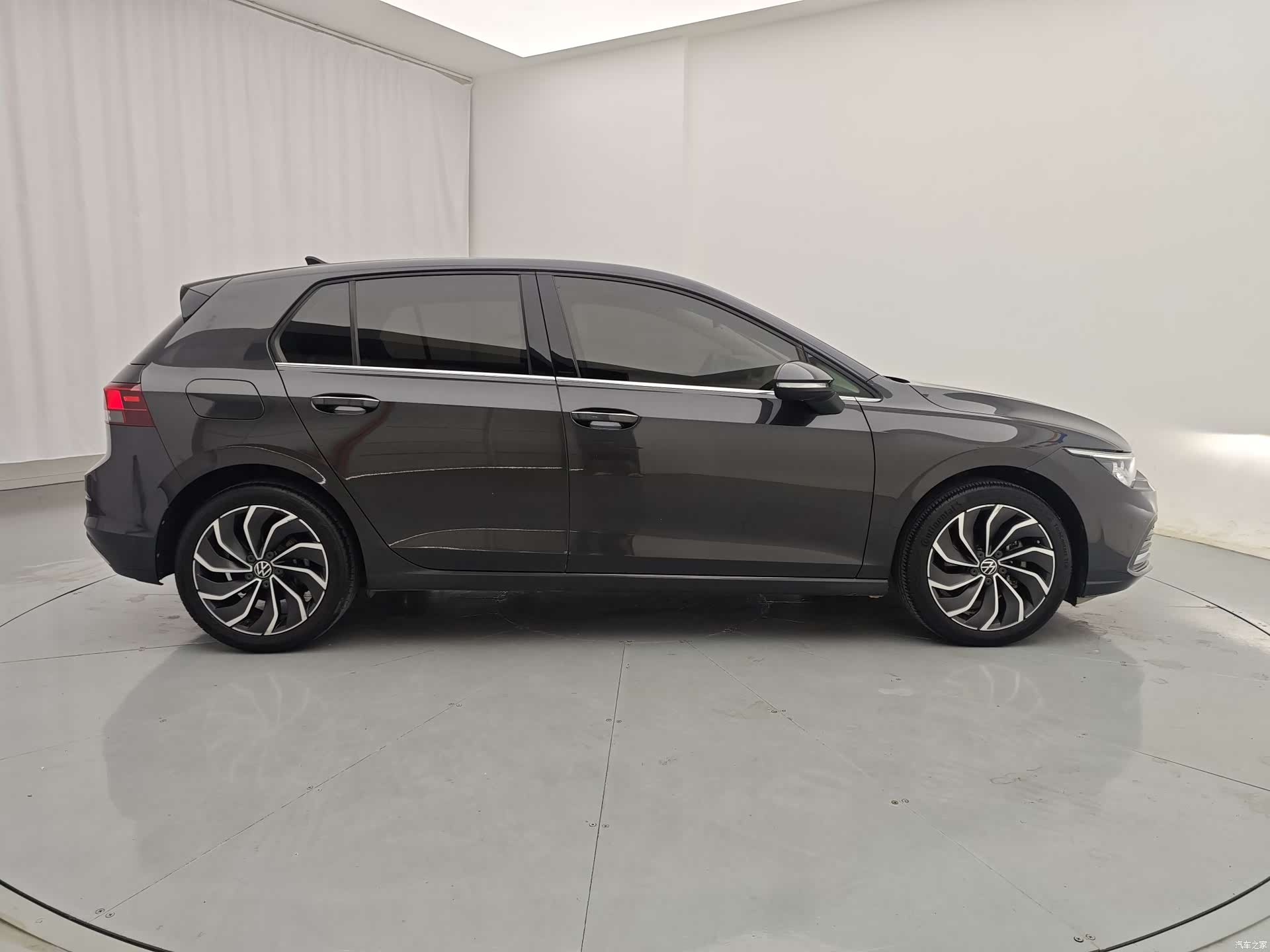 Volkswagen Golf, 2021 все фото