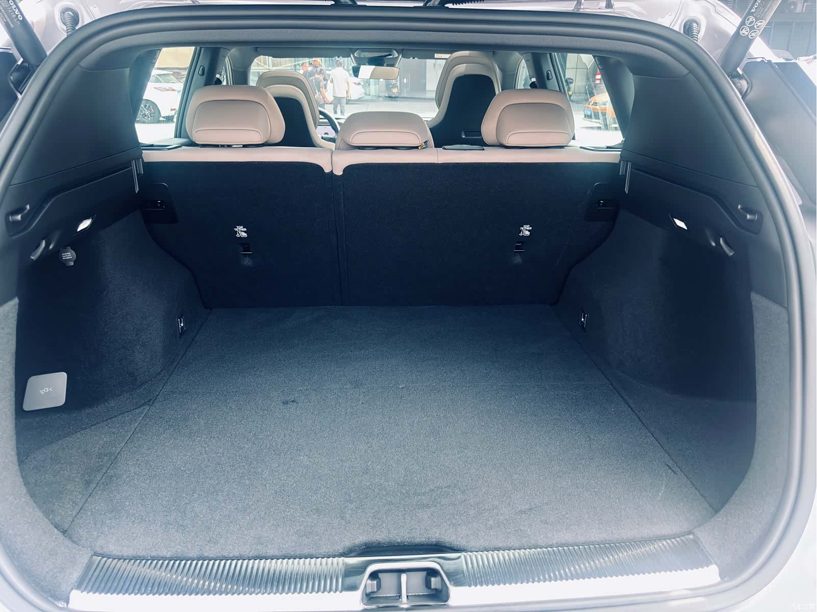 Volvo XC70, 2026 14