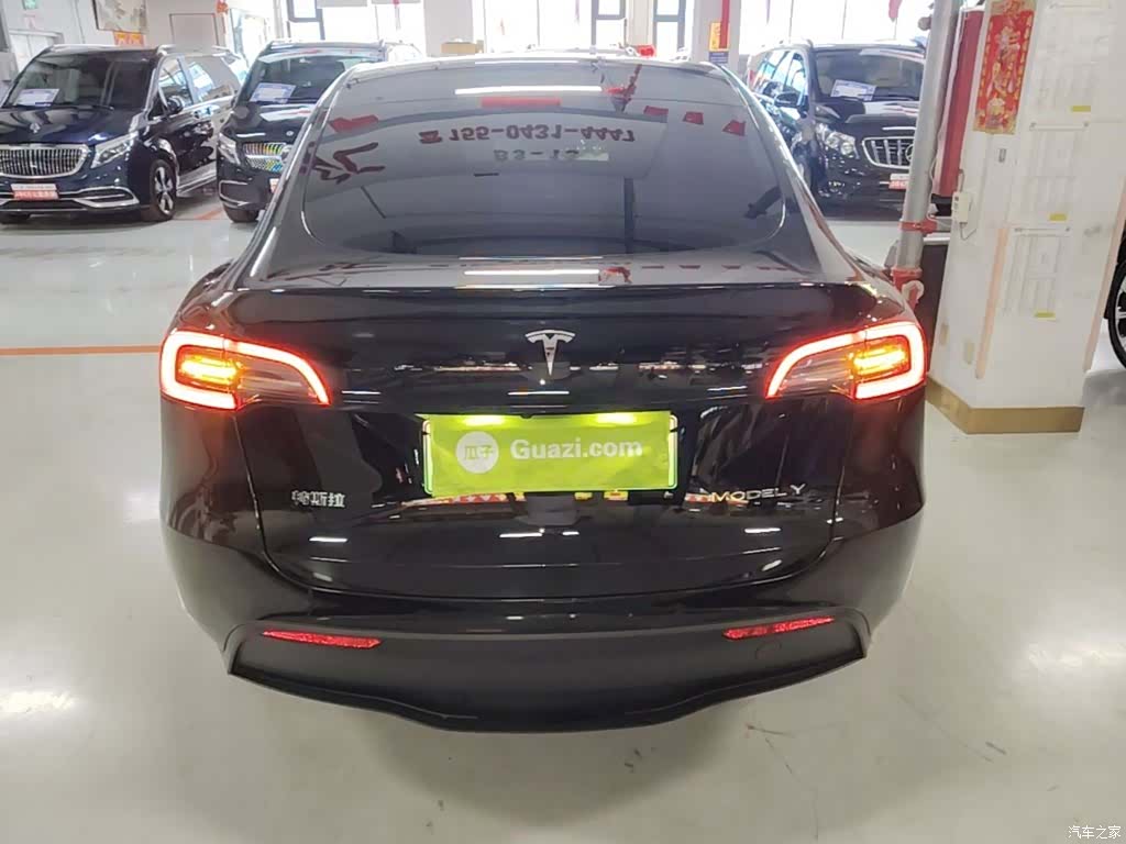 Tesla Model Y, 2023 6