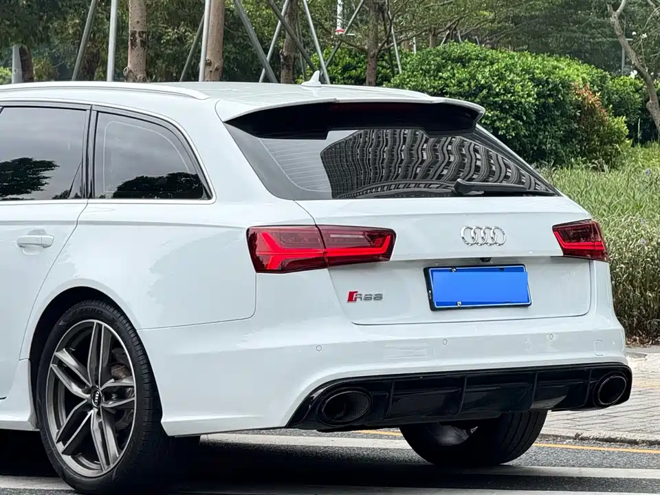 Audi RS 6