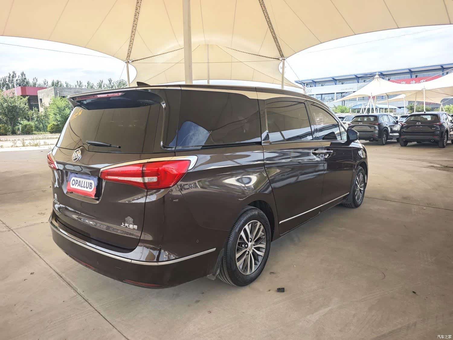 Buick GL8, 2018 8