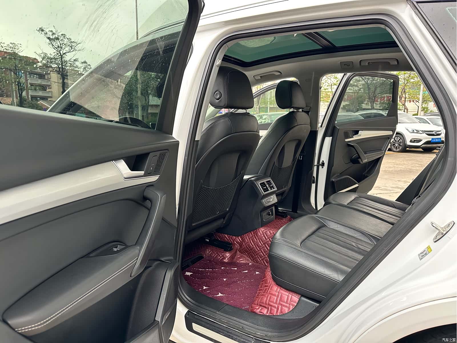 Audi Q5L, 2020 10