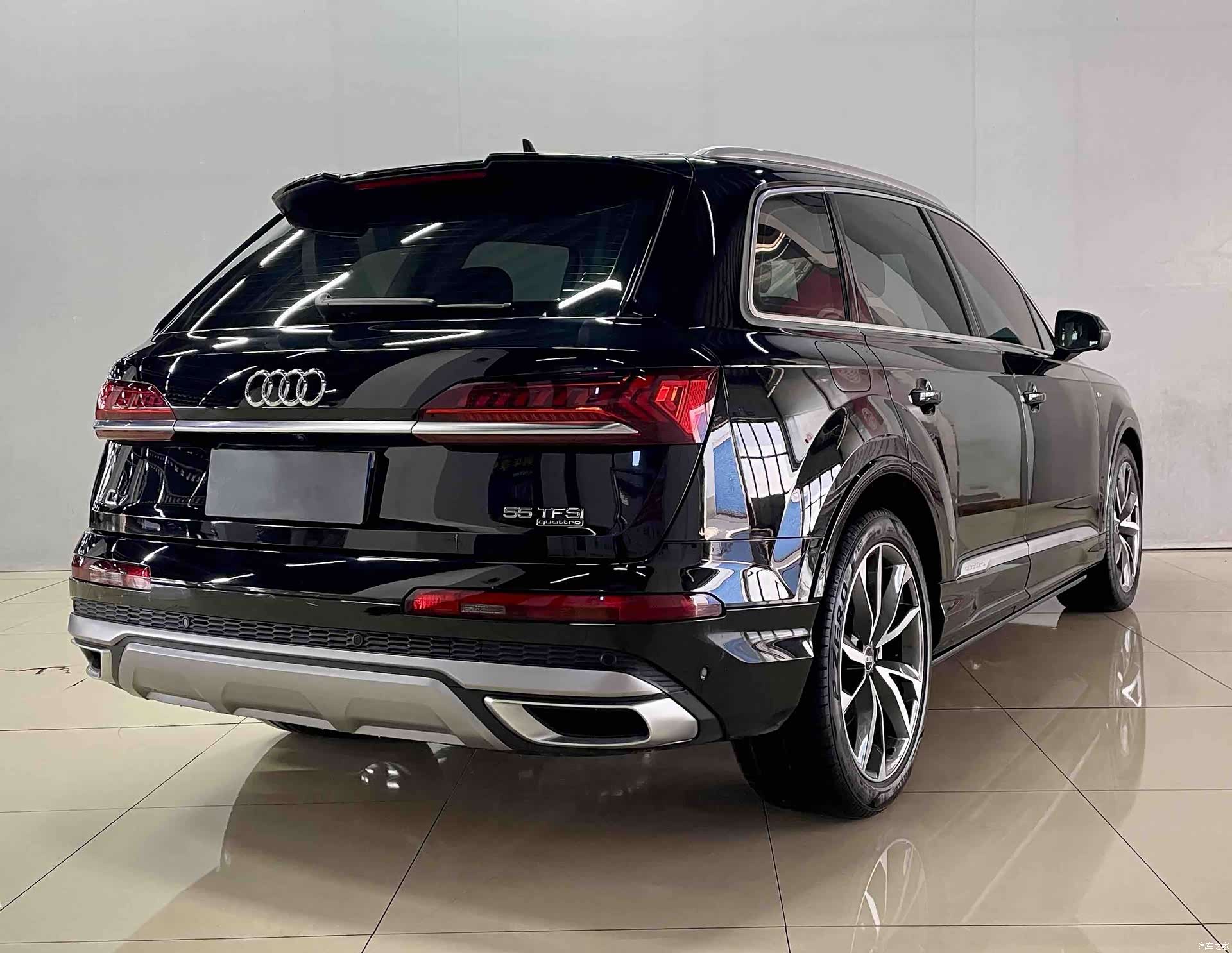 Audi Q7, 2023 все фото