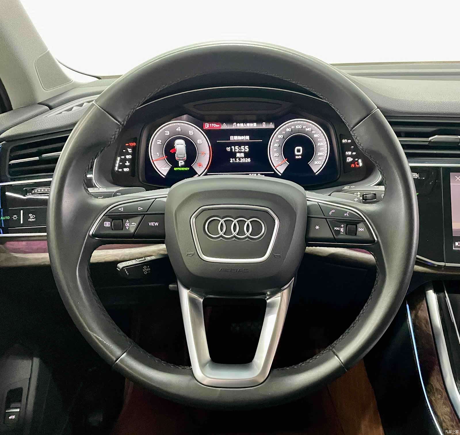Audi Q7, 2023 10