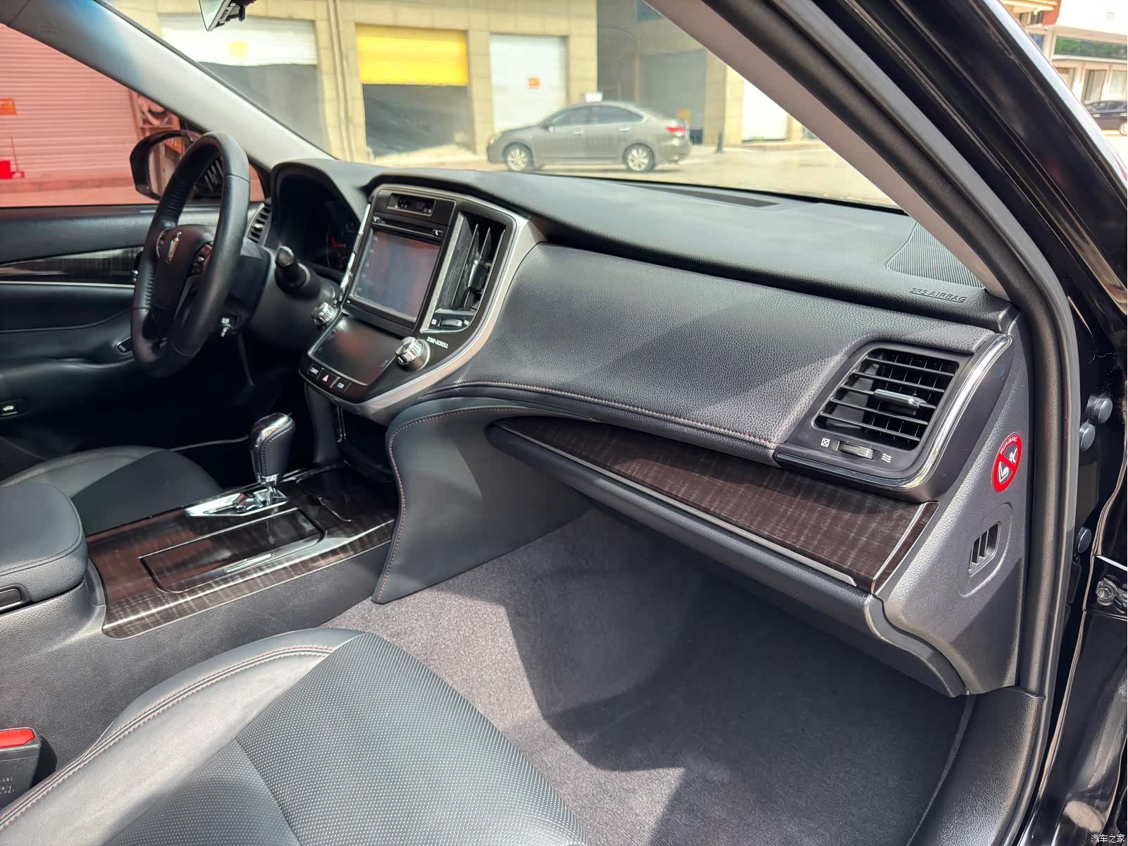 Toyota Crown, 2018 12