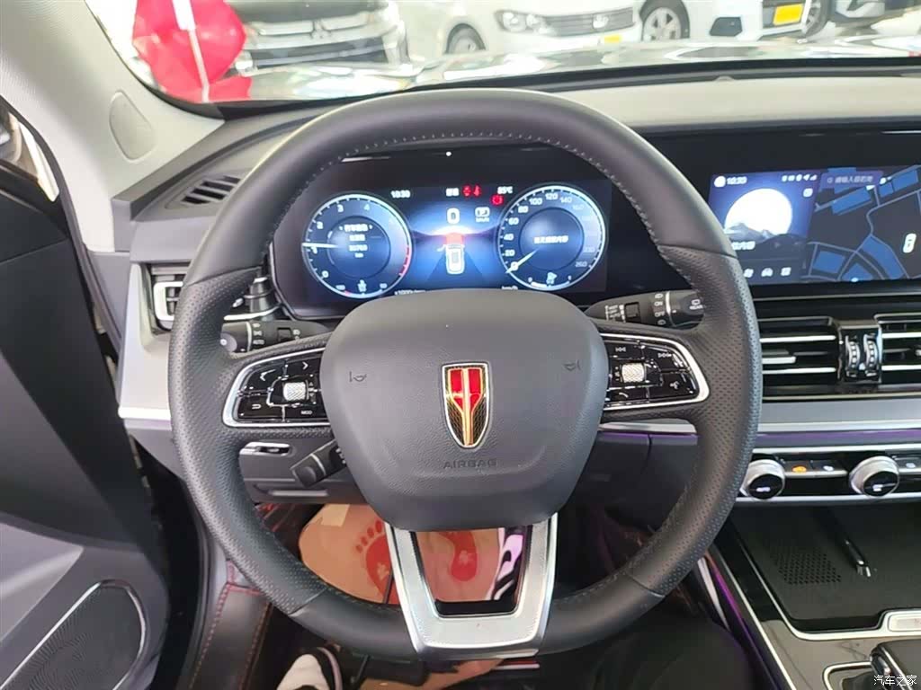 Hongqi HS5, 2024 11
