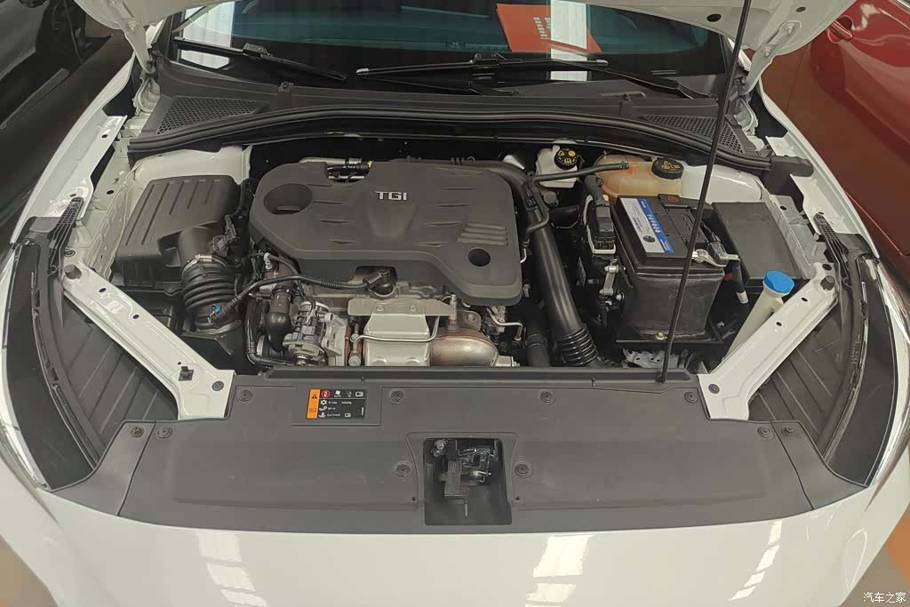 MG MG5, 2023 10