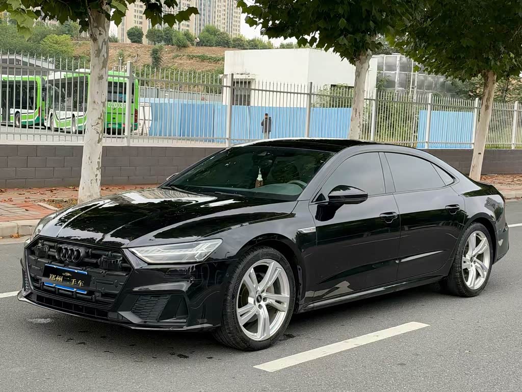 Audi A7L