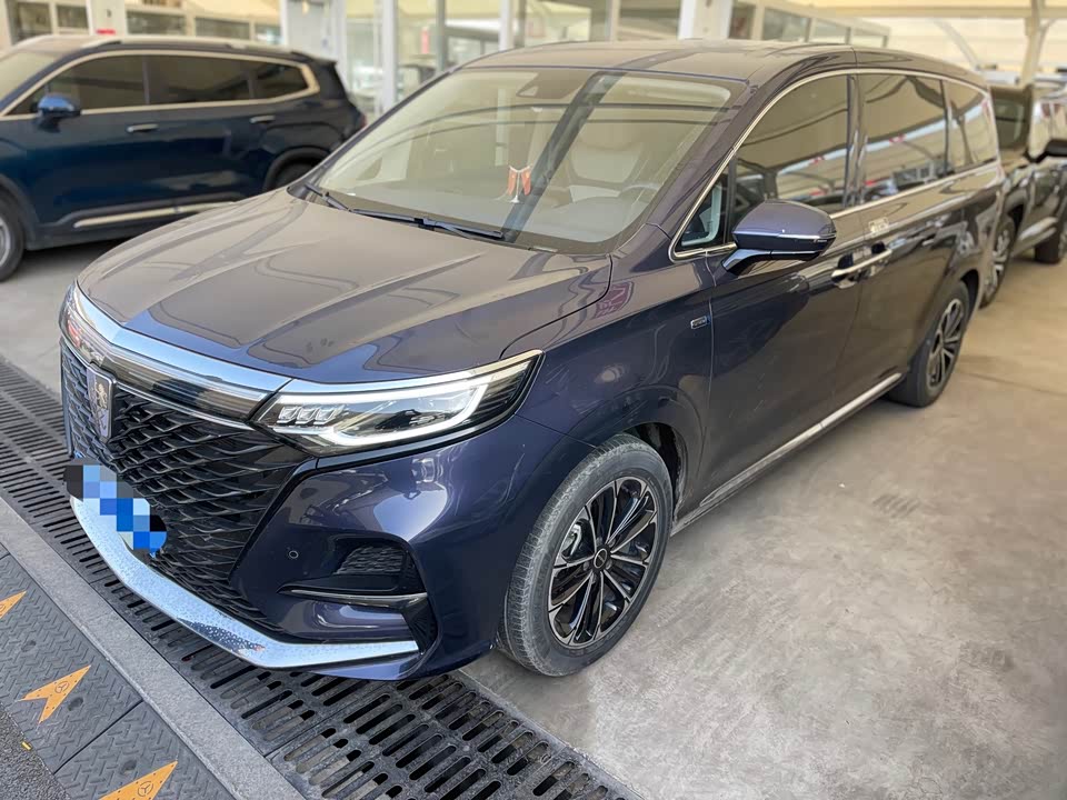Roewe iMAX8