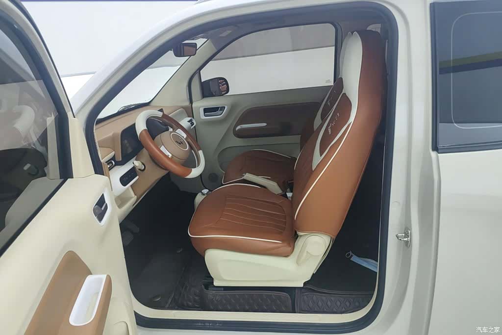 Wuling MINIEV, 2024 9