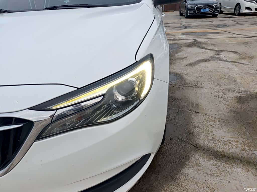 Buick V, 2018 24